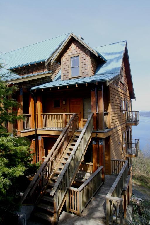 Moon Water Lodge, Vancouver Island